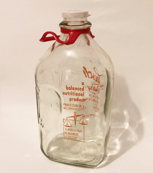 Half Gallon Glass Milk Bottle With Red Plastic Handle, Milk Container 