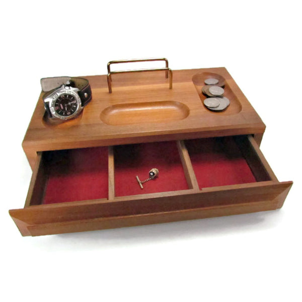 http://atticandbarntreasures.com/cdn/shop/products/gentlemens_valet_with_drawer_1_grande.jpg?v=1594401480