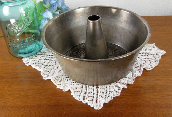 Ovenex Vintage Tube Bundt Angel Food Cake Baking Pan – Attic