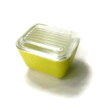 Vintage Yellow Pyrex Fridgie Refrigerator Dish with Lid 501B - Attic and Barn Treasures